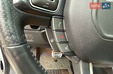 Внедорожник / Кроссовер Land Rover Range Rover Evoque 2016 в 