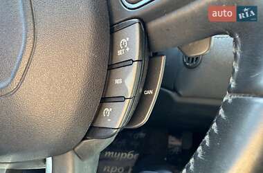 Внедорожник / Кроссовер Land Rover Range Rover Evoque 2016 в 