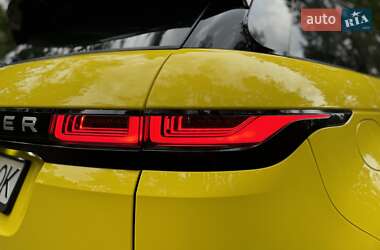 Внедорожник / Кроссовер Land Rover Range Rover Evoque 2021 в 