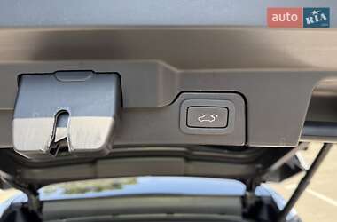 Внедорожник / Кроссовер Land Rover Range Rover Evoque 2016 в 