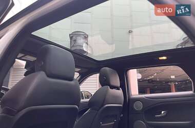 Внедорожник / Кроссовер Land Rover Range Rover Evoque 2017 в 