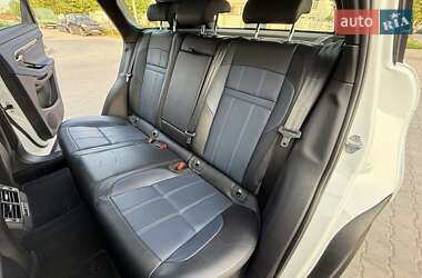 Внедорожник / Кроссовер Land Rover Range Rover Evoque 2021 в 