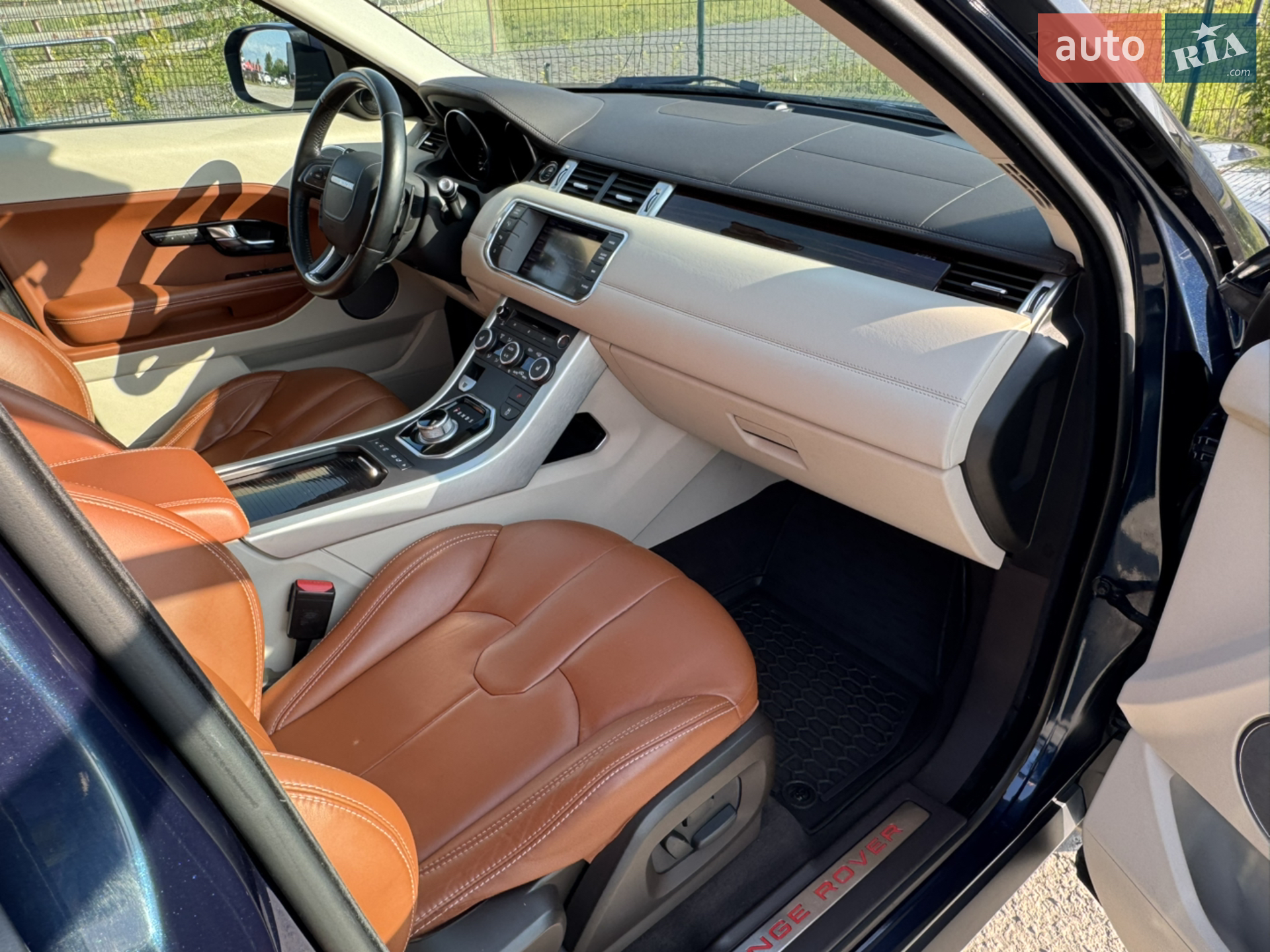 2012 Land Rover Range Rover Evoque - мініатюра 26