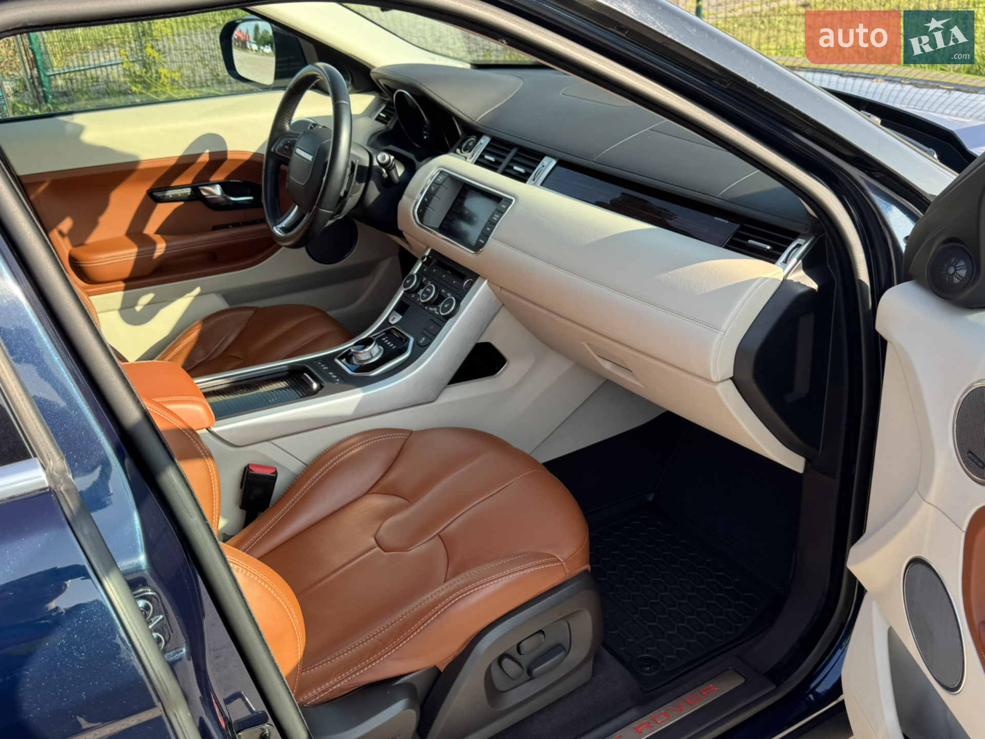 2012 Land Rover Range Rover Evoque - мініатюра 29