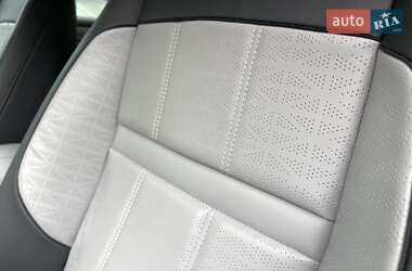 Внедорожник / Кроссовер Land Rover Range Rover Evoque 2021 в 