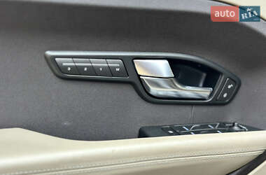Внедорожник / Кроссовер Land Rover Range Rover Evoque 2011 в 