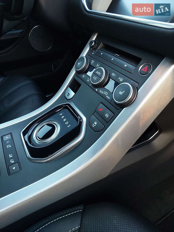Внедорожник / Кроссовер Land Rover Range Rover Evoque 2015 в Ровно