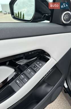 Внедорожник / Кроссовер Land Rover Range Rover Evoque 2023 в 