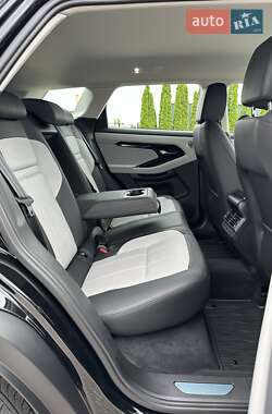 Внедорожник / Кроссовер Land Rover Range Rover Evoque 2023 в 