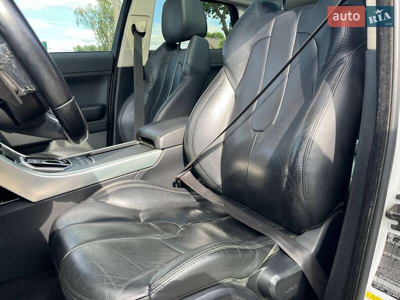 Внедорожник / Кроссовер Land Rover Range Rover Evoque 2012 в Коломые