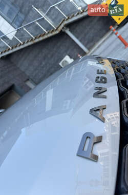 Внедорожник / Кроссовер Land Rover Range Rover Evoque 2020 в 