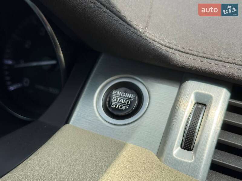 Позашляховик / Кросовер Land Rover Range Rover Evoque 2015 в Рівному