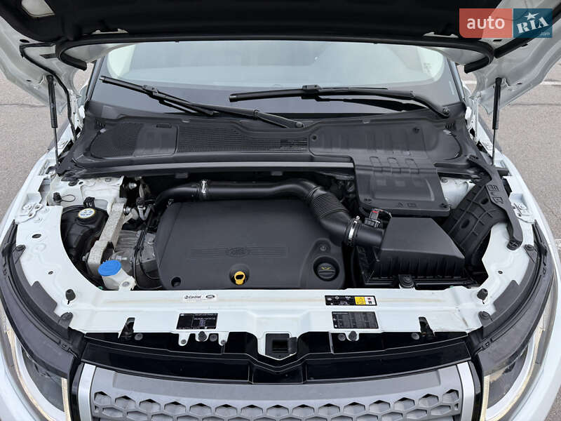 Внедорожник / Кроссовер Land Rover Range Rover Evoque 2016 в Киеве