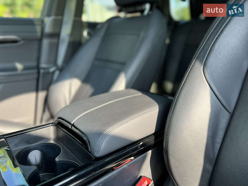 Позашляховик / Кросовер Land Rover Range Rover Evoque 2022 в Києві