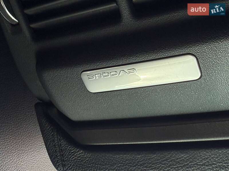 Позашляховик / Кросовер Land Rover Range Rover Evoque 2014 в Рівному