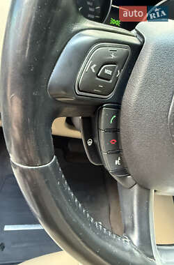 Внедорожник / Кроссовер Land Rover Range Rover Evoque 2013 в 