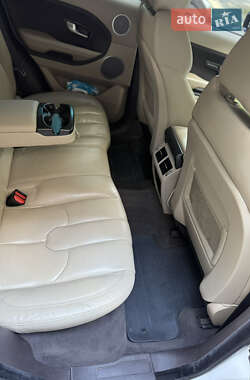 Внедорожник / Кроссовер Land Rover Range Rover Evoque 2013 в 