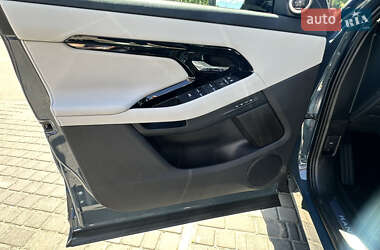 Позашляховик / Кросовер Land Rover Range Rover Evoque 2024 в 