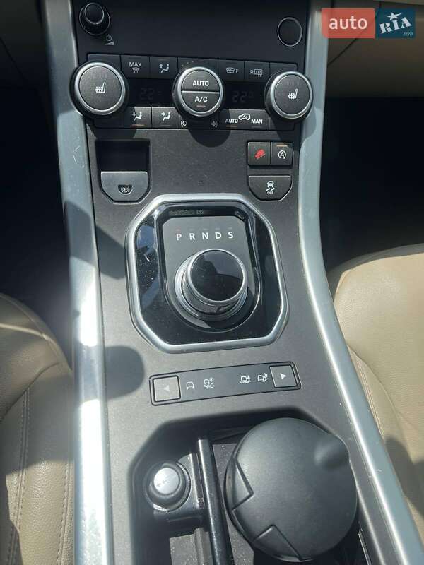 Внедорожник / Кроссовер Land Rover Range Rover Evoque 2016 в Киеве