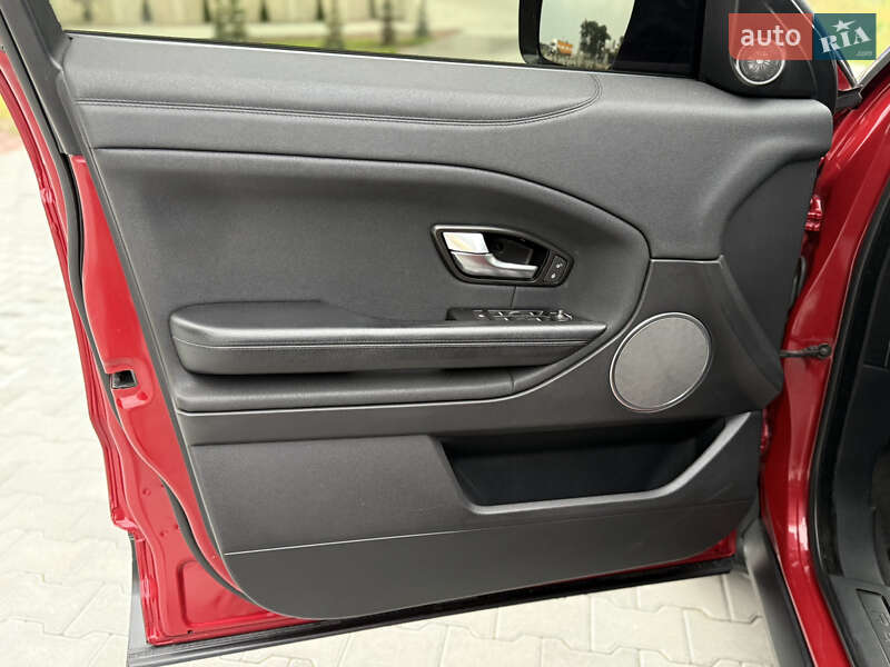 Внедорожник / Кроссовер Land Rover Range Rover Evoque 2015 в Черновцах