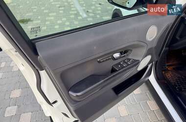 Внедорожник / Кроссовер Land Rover Range Rover Evoque 2011 в 