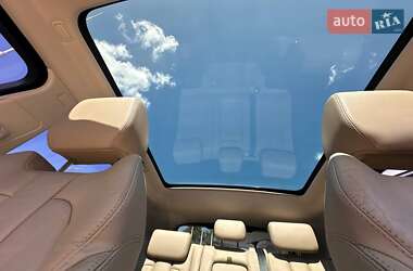 Внедорожник / Кроссовер Land Rover Range Rover Evoque 2014 в 