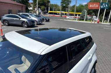 Внедорожник / Кроссовер Land Rover Range Rover Evoque 2014 в 