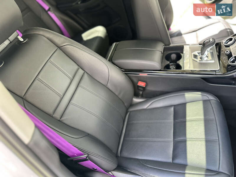Внедорожник / Кроссовер Land Rover Range Rover Evoque 2022 в Одессе