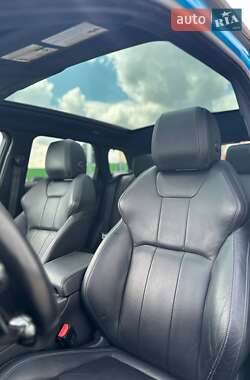 Внедорожник / Кроссовер Land Rover Range Rover Evoque 2018 в 