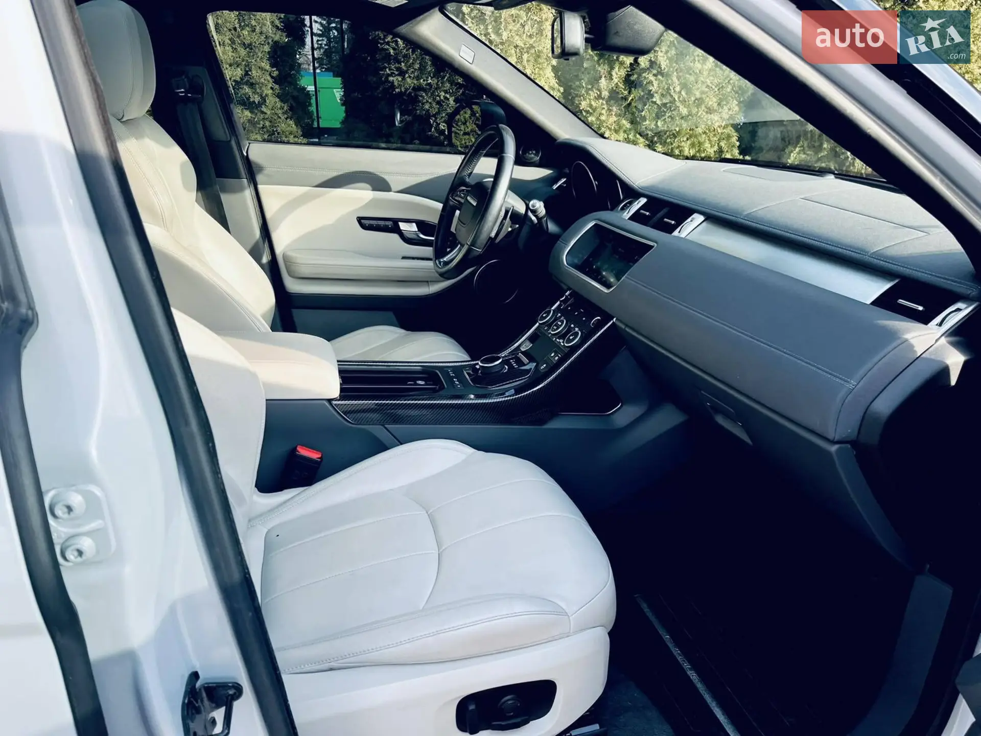 2017 Land Rover Range Rover Evoque - мініатюра 17