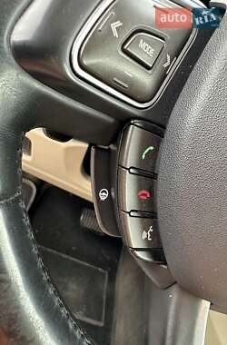 Внедорожник / Кроссовер Land Rover Range Rover Evoque 2013 в 