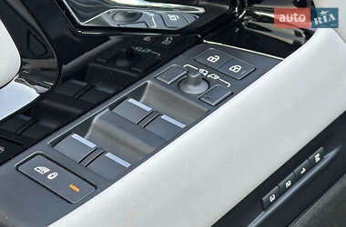 Внедорожник / Кроссовер Land Rover Range Rover Evoque 2024 в 