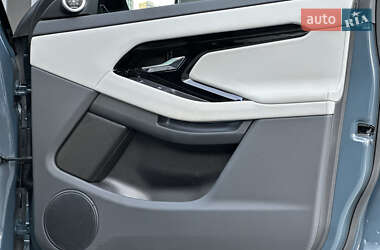 Внедорожник / Кроссовер Land Rover Range Rover Evoque 2024 в 