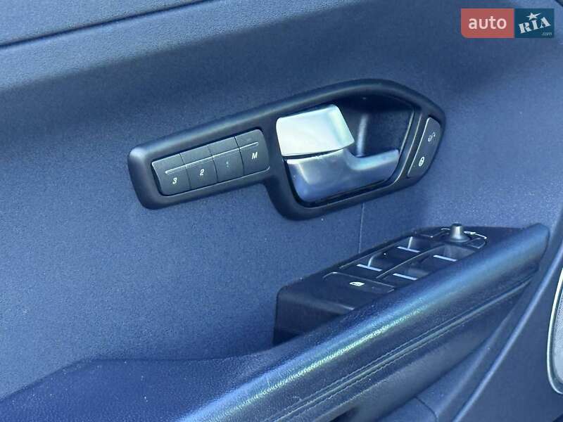Внедорожник / Кроссовер Land Rover Range Rover Evoque 2015 в Мене фото 20 Внедорожник / Кроссовер Land Rover Range Rover Evoque 2015 в Мене