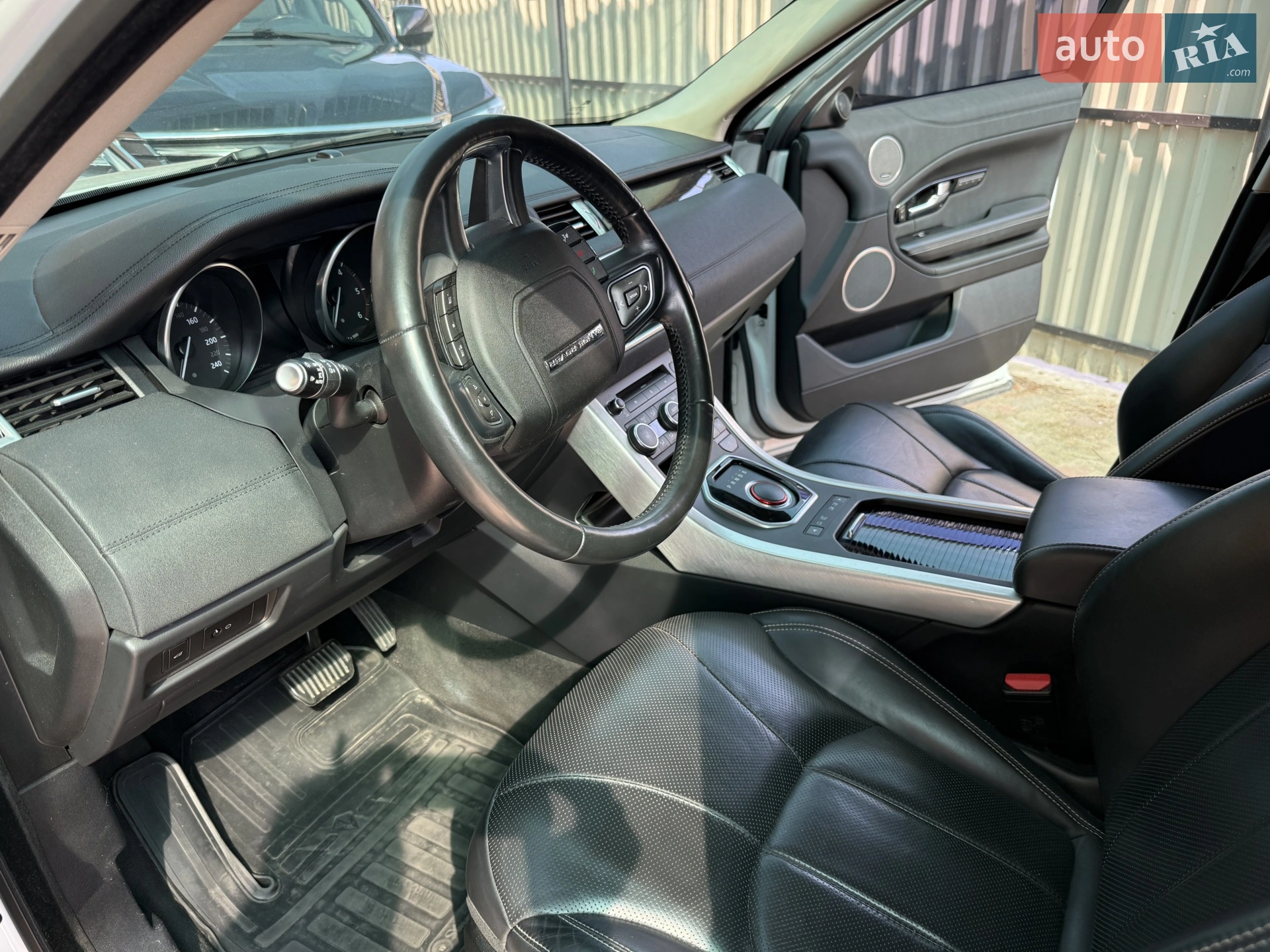 2017 Land Rover Range Rover Evoque - мініатюра 8