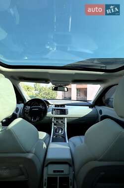 Внедорожник / Кроссовер Land Rover Range Rover Evoque 2015 в 