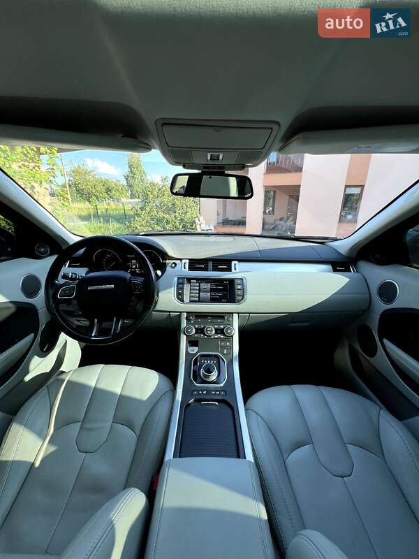 Позашляховик / Кросовер Land Rover Range Rover Evoque 2015 в Рівному