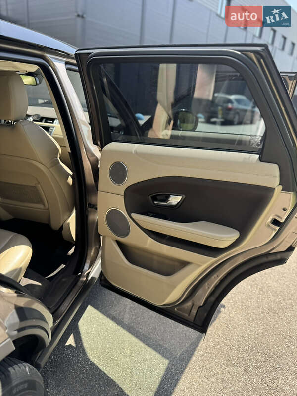 Внедорожник / Кроссовер Land Rover Range Rover Evoque 2016 в Василькове