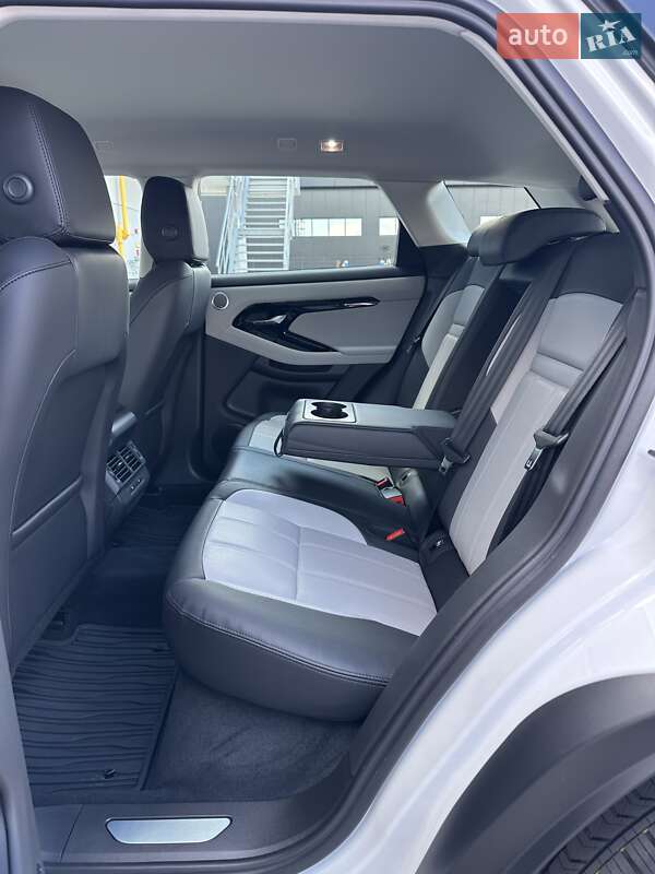 Внедорожник / Кроссовер Land Rover Range Rover Evoque 2024 в Киеве