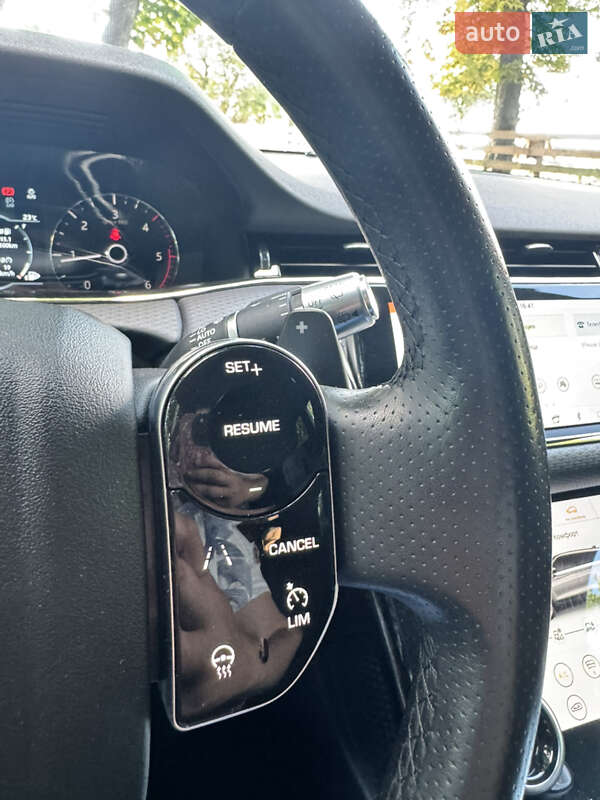 Внедорожник / Кроссовер Land Rover Range Rover Evoque 2019 в Киеве
