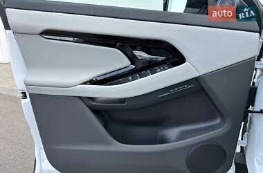 Внедорожник / Кроссовер Land Rover Range Rover Evoque 2024 в 
