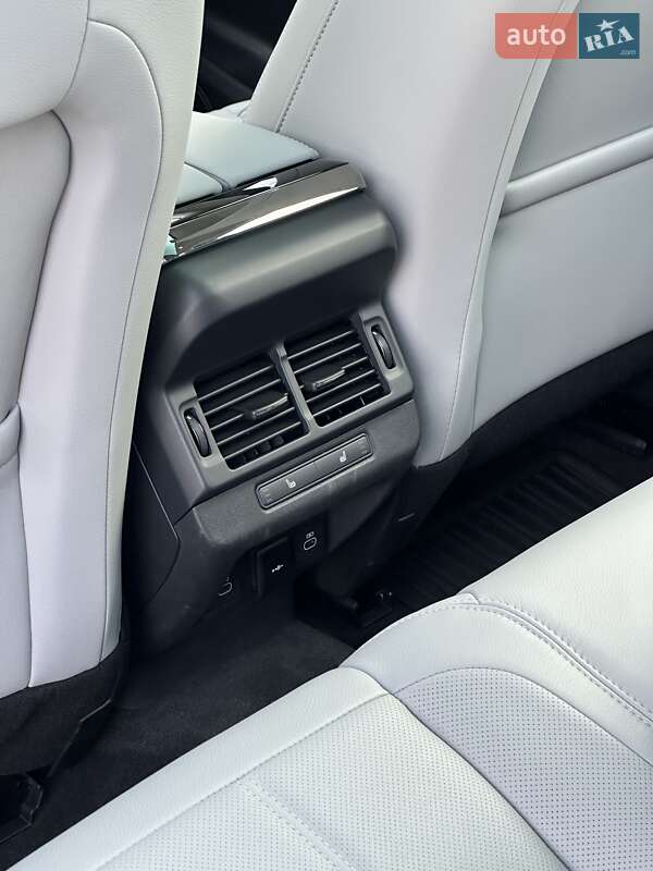 Внедорожник / Кроссовер Land Rover Range Rover Evoque 2024 в Киеве
