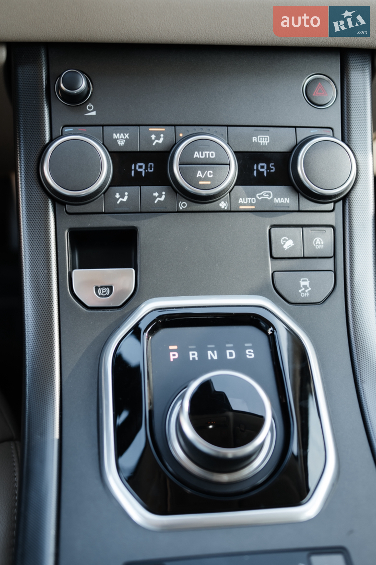 2018 Land Rover Range Rover Evoque - мініатюра 19