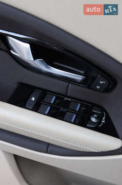 Внедорожник / Кроссовер Land Rover Range Rover Evoque 2015 в 