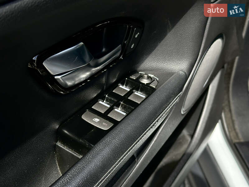 Внедорожник / Кроссовер Land Rover Range Rover Evoque 2015 в Киеве