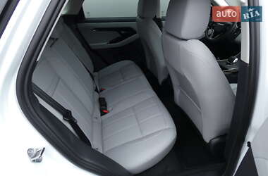 Внедорожник / Кроссовер Land Rover Range Rover Evoque 2024 в 