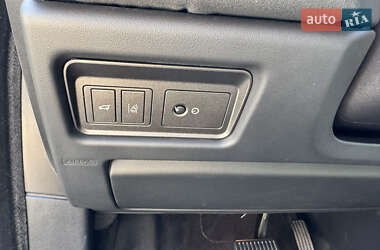 Внедорожник / Кроссовер Land Rover Range Rover Evoque 2015 в 