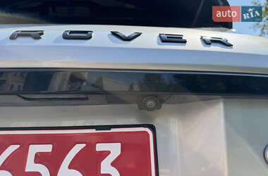 Внедорожник / Кроссовер Land Rover Range Rover Evoque 2015 в 