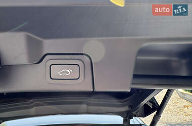Внедорожник / Кроссовер Land Rover Range Rover Evoque 2015 в 