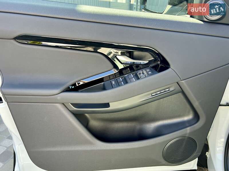 Внедорожник / Кроссовер Land Rover Range Rover Evoque 2024 в Киеве фото 16 Внедорожник / Кроссовер Land Rover Range Rover Evoque 2024 в Киеве